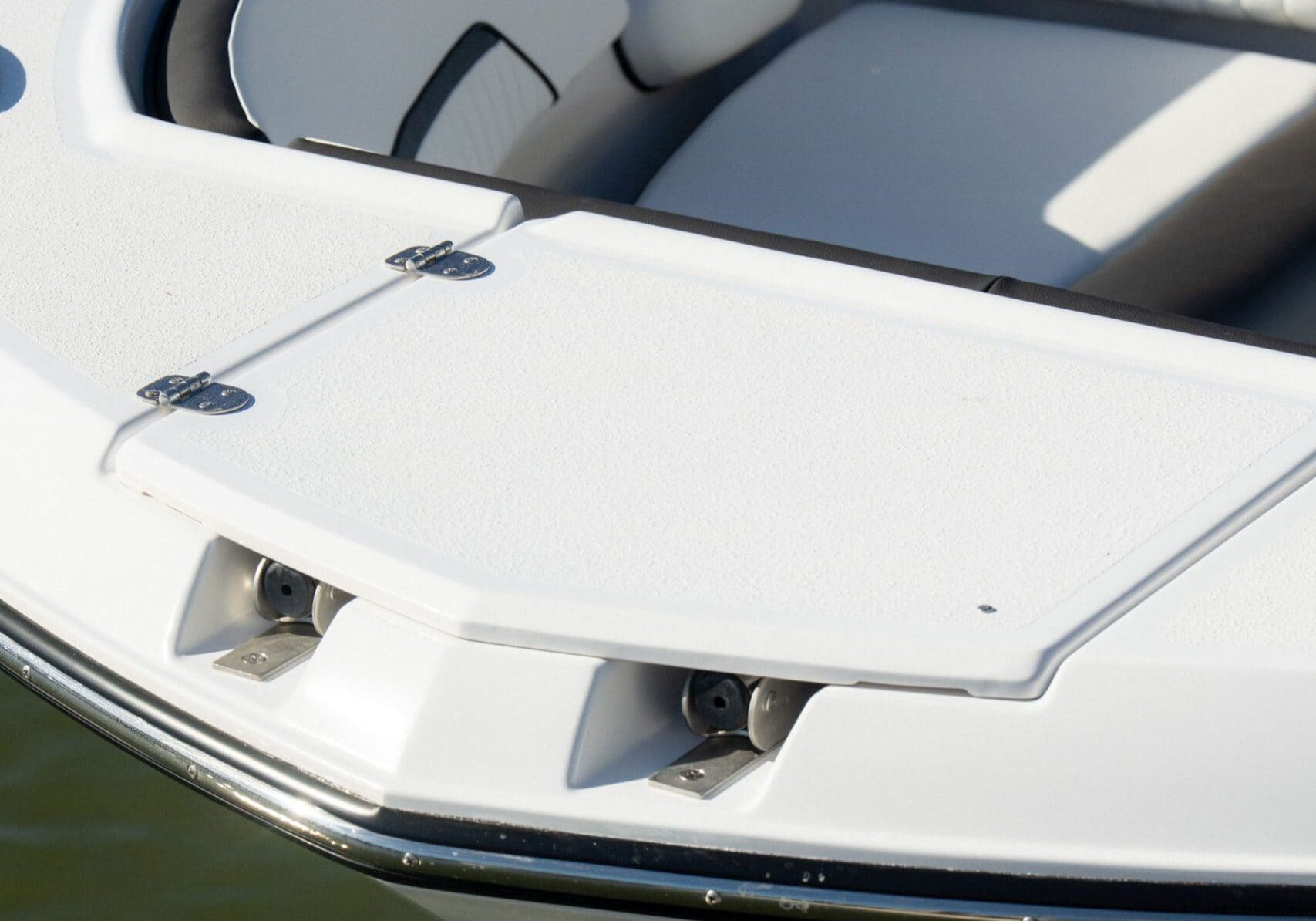 StingraySelects-CLW-0707