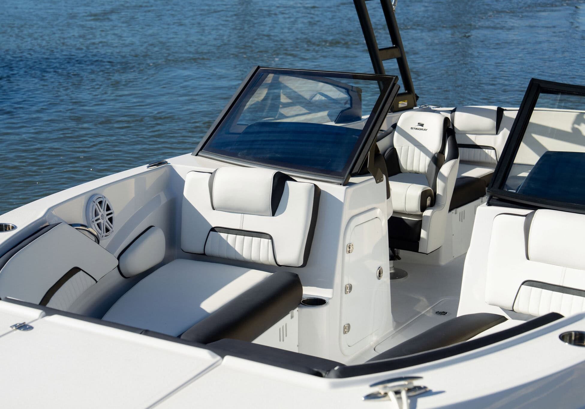 StingraySelects-CLW-0710